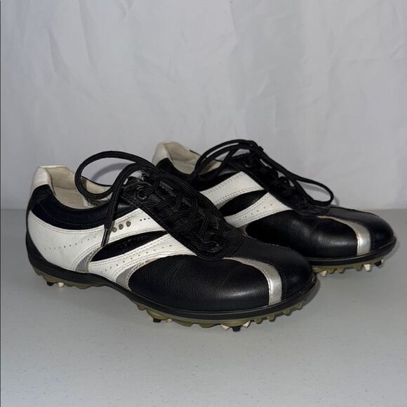 Ecco women’s Hydromax Black and White Golf Shoes sz 5.5US - Picture 1 of 6